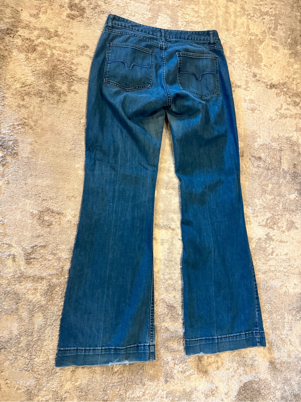 Kimes Ranch LOLA Jean - Picture 5 of 9